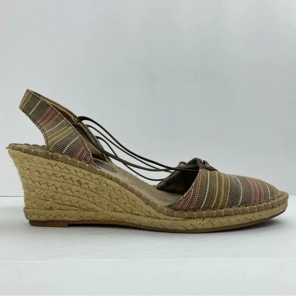 Soft Style size 8.5 Women’s Brown Espadrille Wedge Sandals